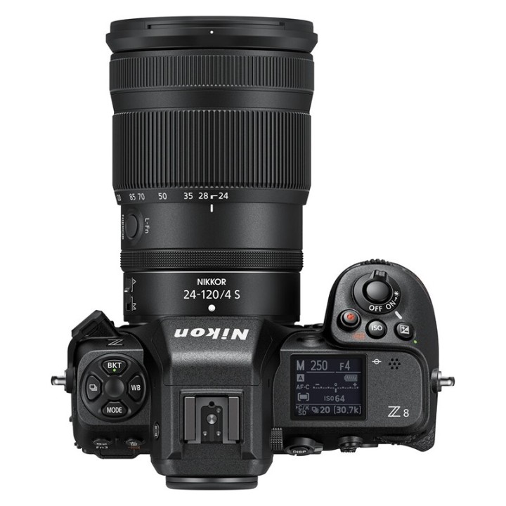 Nikon Z8 Body kit m/24-120mm